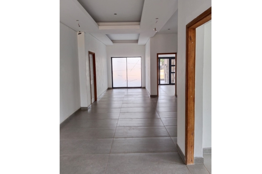 7 Bedroom Property for Sale in Gateway Manor North West